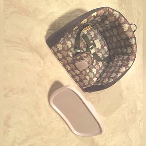 Boppy Seat with Tray